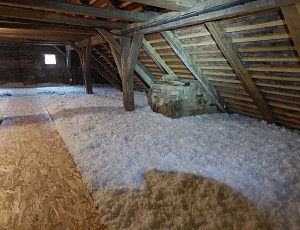 Izolace stropu zděného rodinného domu